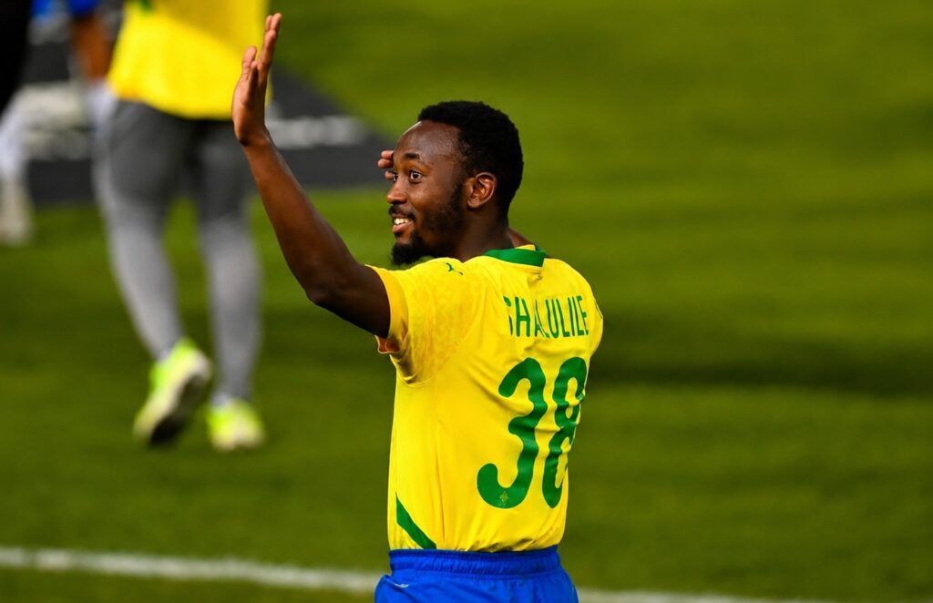 It has been officially confirmed that Mamelodi Sundowns have parted ways with Namibian striker Peter Shalulile.